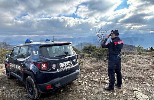 Officina abusiva in Valle Armea: traffico illecito e danni ambientali, tre persone denunciate