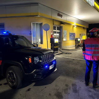 Bordighera: ruba un cellulare ad una donna sull'autobus, 23enne algerino arrestato dai Carabinieri