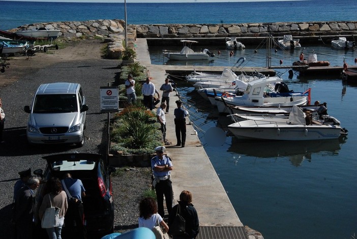 Un cadavere affiora dal mare: tragedia a San Lorenzo al Mare, morta donna 78enne