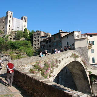 Dolceacqua, storia ed arte: Brea, Monet, Morscio. Domenica 1° febbraio visita guidata a tema