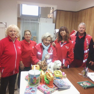 Sanremo: una raccolta di doni organizzata dalla scuola di San Bartolomeo offerti ai più bisognosi (Foto)