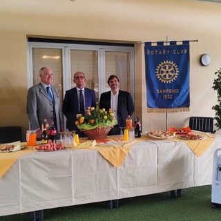 Sanremo: il locale Rotary Club ha donato un concentratore di ossigeno alla Rsa 'B. Franchiolo' (Foto)
