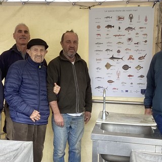 Sanremo: pannello con le principali specie ittiche donato dal Consolato del Mare (Foto)