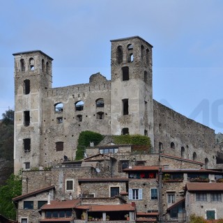 Dolceacqua: presentazione del libro “Barroco” La perla imperfetta tra Genova e New York, della nota penalista genovese Giusy F. Morabito