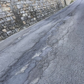 Sanremo: degrado in strada San Pietro, interpellanza di Fratelli d'Italia &quot;Mai fatti interventi&quot;