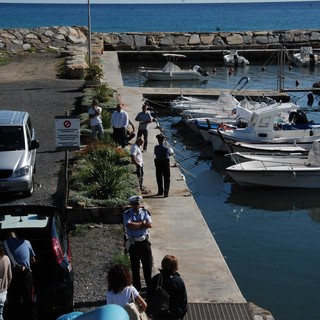 Un cadavere affiora dal mare: tragedia a San Lorenzo al Mare, morta donna 78enne