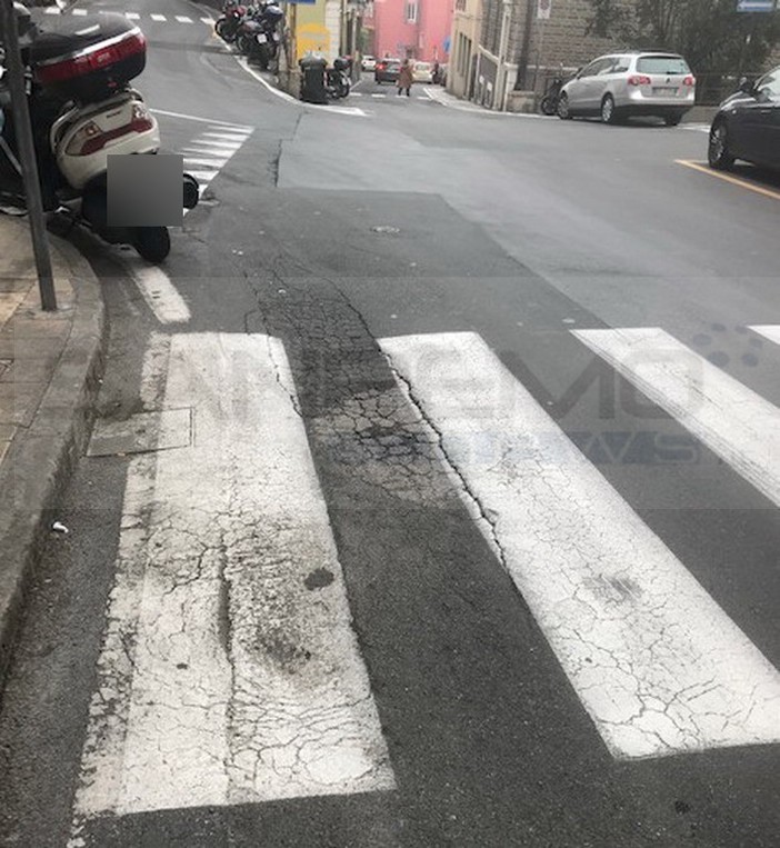 Sanremo: asfalto colabrodo in via Dante Alighieri, la lamentela e le foto di un'altra lettrice