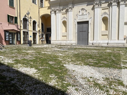 Il 'prato' di piazza Cassini