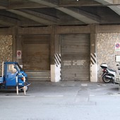 Sanremo: rifiuti, la solita storia, tra scempi nelle strade 'nascoste' e lamentele per gli 'Ecopunti'
