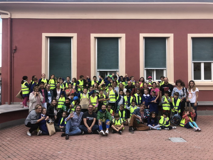 Il bilancio di 3 giorni (25-26-27 settembre) di Pedibus e Bicibus a Santo Stefano al Mare e Riva Ligure