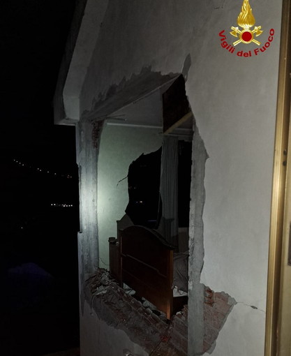 San Biagio della Cima: esplosione di stanotte, trasferito al centro grandi ustionati di Genova il 62enne ferito