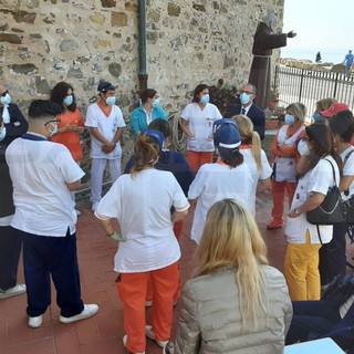 'Bomba day' di domenica scorsa: ecco come si è vissuto nell'evacuazione della Rsa 'La Grange' di Riva Ligure (Foto)