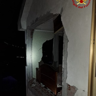 San Biagio della Cima: esplosione di stanotte, trasferito al centro grandi ustionati di Genova il 62enne ferito