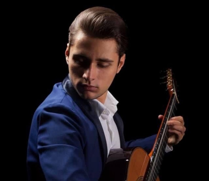 &quot;Recital chitarristico&quot; a Vallecrosia, Elia Portarena si esibisce a 'Primavera in Musica'