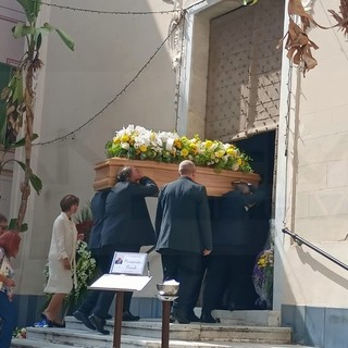 Bordighera dà l'ultimo saluto all'imprenditore Piergiorgio Parodi (Foto e video)