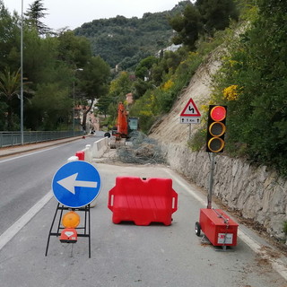 Ventimiglia: in corso i lavori per la frana sull'Aurelia al bivio per Grimaldi, la soddisfazione della Soms