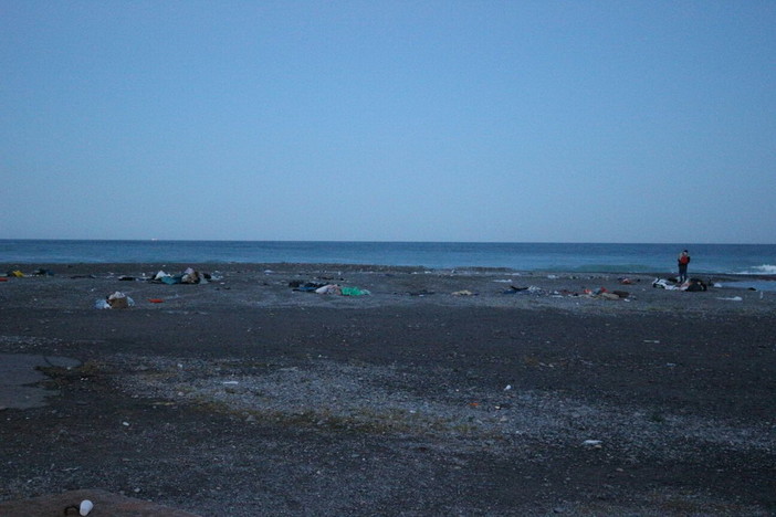 Ventimiglia: foce del Roya deserta, i migranti trasferiti in due chiese, in attesa dello spostamento in Seminario