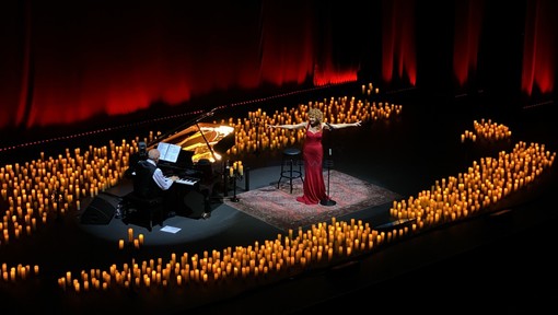 Fiorella Mannoia e Danilo Rea sul palco del Teatro Ariston