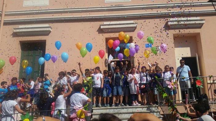 Ventimiglia: grande festa al 'Boschetto' di via Chiappori per le quinte della scuola Primaria