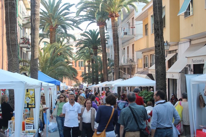 Imperia: al via l'11esima edizione della Fiera del Libro