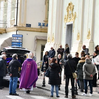 Sanremo: in tanti questo pomeriggio per l'ultimo saluto a 'Ginger', i funerali alla chiesa degli Angeli (Foto)