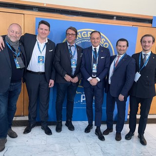 Congresso di Forza Italia a Roma: massiccia la presenza della provincia, Bistolfi sul palco (Foto)