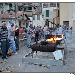 Ceriana: ritorna la 'Festa de Rustie' con mercatino artigianale, street food e caldarroste