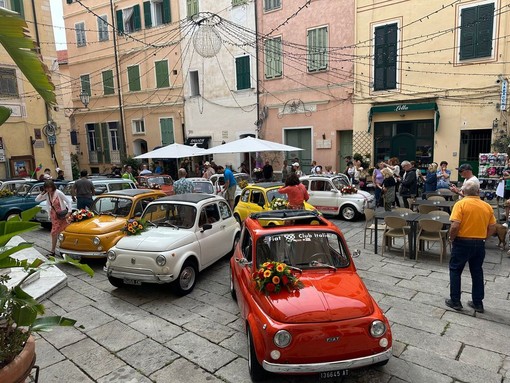 San Bartolomeo al Mare: Fiat 500 e derivate dal 1936 al 1975 si ritroveranno a partire dalle 8.30, attese 60 auto