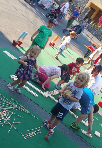 Pontedassio: grade festa a Villa Viani per la fine della scuola, una giornata di giochi e condivisione per i più piccoli (Foto)