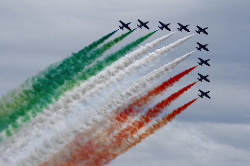 Oggi è la Festa della Repubblica: ma cosa si celebra il 2 giugno? Oggi cerimonie in tutta Italia