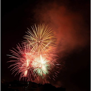 Taggia, fuochi d'artificio in piena notte, la replica di Vincenzo a Giovanni