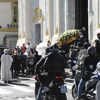 Il funerale alla chiesa degli Angeli