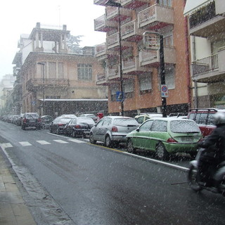 Diramato l'allerta neve sulla provincia di Imperia, da stasera attesa pioggia