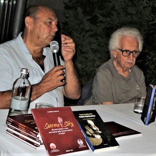 Marina di San Lorenzo: applausi per l’omaggio al Festival di Sanremo con Bruno Gambarotta e Claudio Porchia.