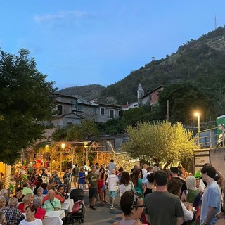 Vallecrosia, la Festa del basilico anima il centro storico (Foto)