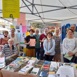 Successo per il banchetto di solidarietà della Scuola di Pace di Ventimiglia a favore dell’Afghanistan: raccolti 1.209,61 euro