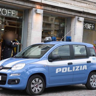 Sanremo: ruba un giubbotto da 40 euro all'Ovs di via Matteotti, 50enne di Sanremo fermato dalla Polizia, è la terza volta