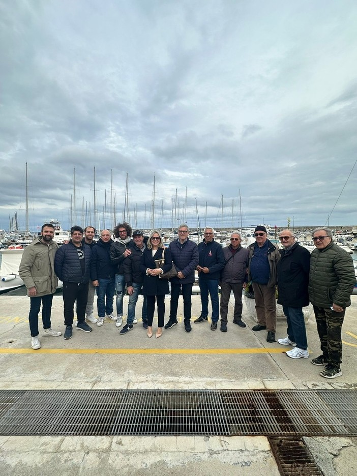 Sanremo, il candidato sindaco Gianni Rolando in visita al Porto Vecchio (Foto)