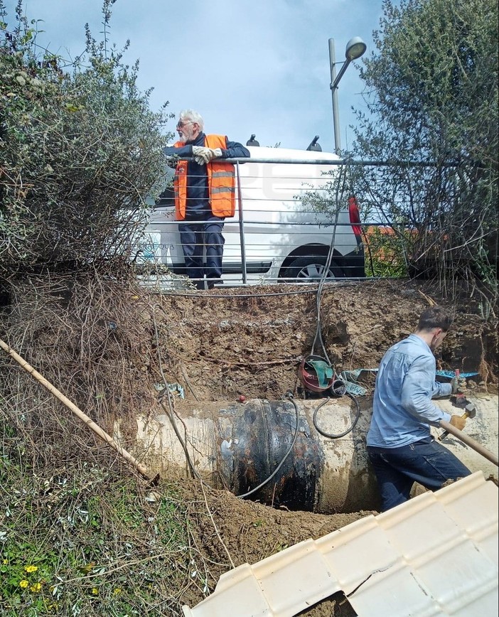 Sanremo: guasto all'acquedotto in zona Foce, lavori in corso e ripristino in circa sei ore (Foto e Video)