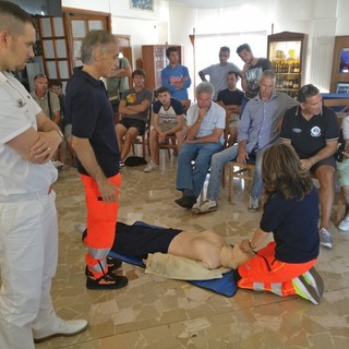 Sanremo: la Guardia Costiera ed il 118 insieme per promuovere la cultura della sicurezza in mare