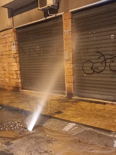 il geyser di stanotte in via Galilei