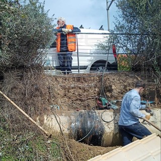 Sanremo: guasto all'acquedotto in zona Foce, lavori in corso e ripristino in circa sei ore (Foto e Video)