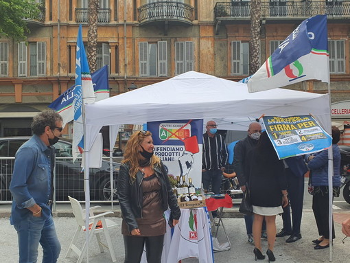 Ventimiglia: oggi e sabato prossimo in via Repubblica il gazebo informativo di Fratelli d'Italia