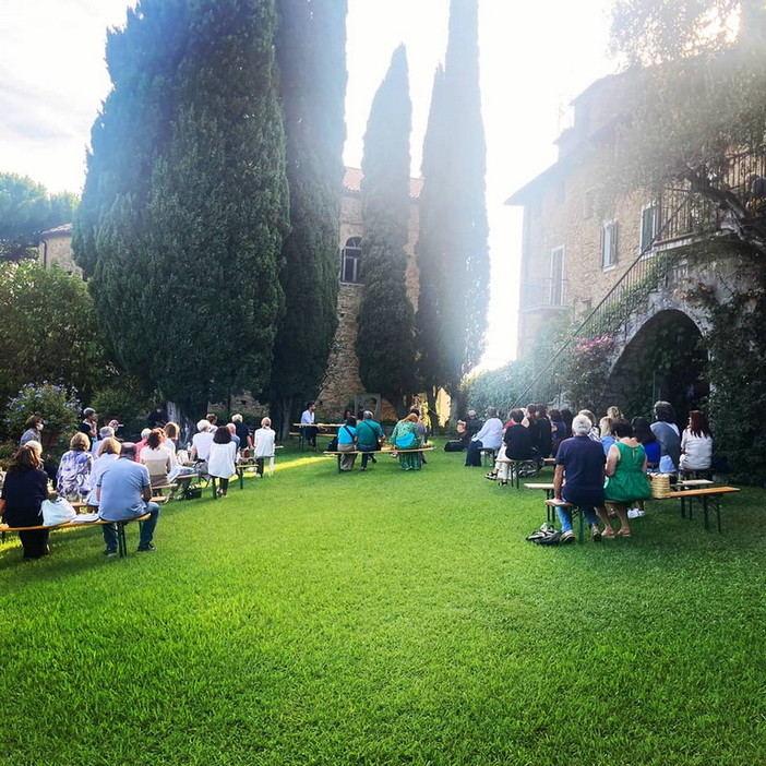 Bordighera: grande magia nel giardino di Irene Brin all’insegna della raffinatezza e della cultura (Foto)