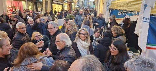 Sanremo: grande partecipazione sabato scorso per il gazebo organizzato da Fratelli d'Italia