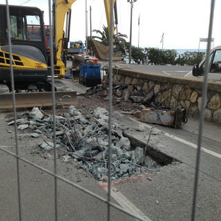 Imperia: perdita sull'acquedotto del Roja in via Novaro, stasera i lavori e stop all'acqua dalle 23