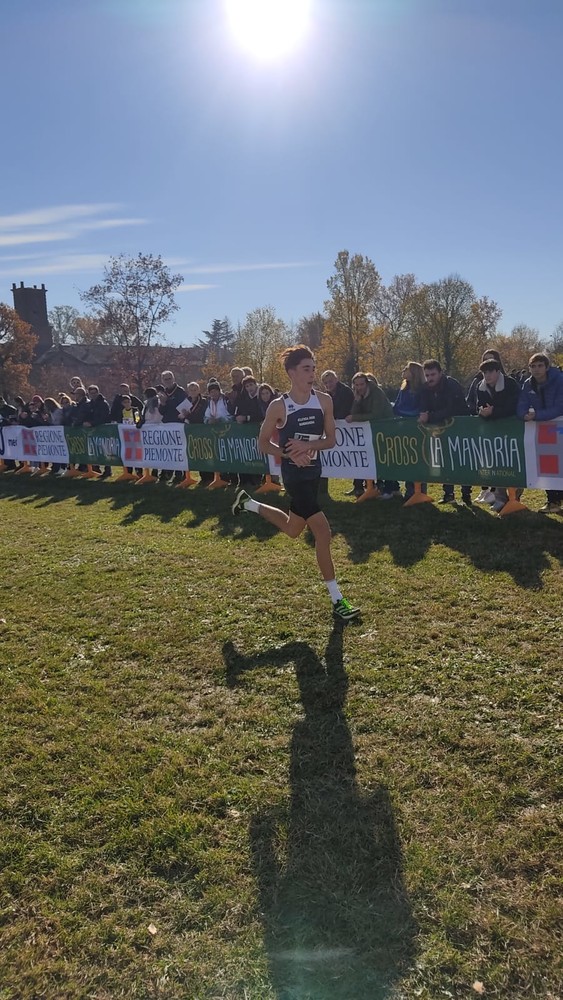 Gabriele Ferrara dell'Atletica 2000 Bordighera si aggiudica il Cross La Mandria