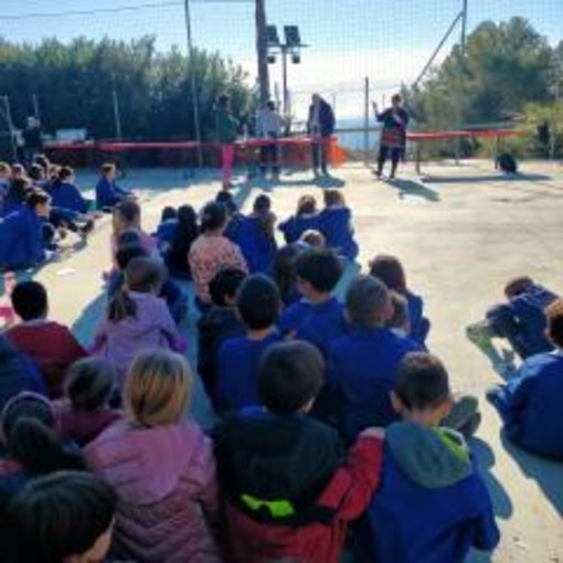 Ospedaletti: i bambini della scuola De Amicis hanno partecipato alla Giornata Nazionale dell'Albero