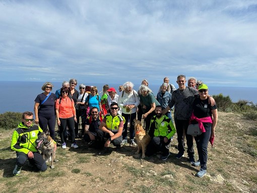 San Bartolomeo al Mare: ginestre in fiore, grande successo per l'escursione