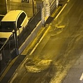 Sanremo: nuova rottura di una tubazione in via Duca degli Abruzzi, è la quarta in tre giorni